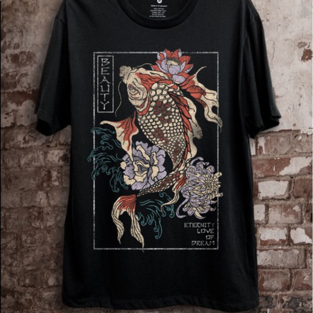 Koi Fish Dreamer Lotus Tee